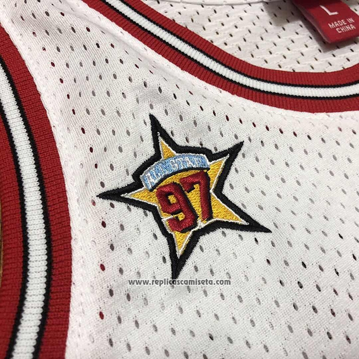Camiseta Chicago Bulls Michael Jordan #23 Mitchell & Ness 1997 Blanco